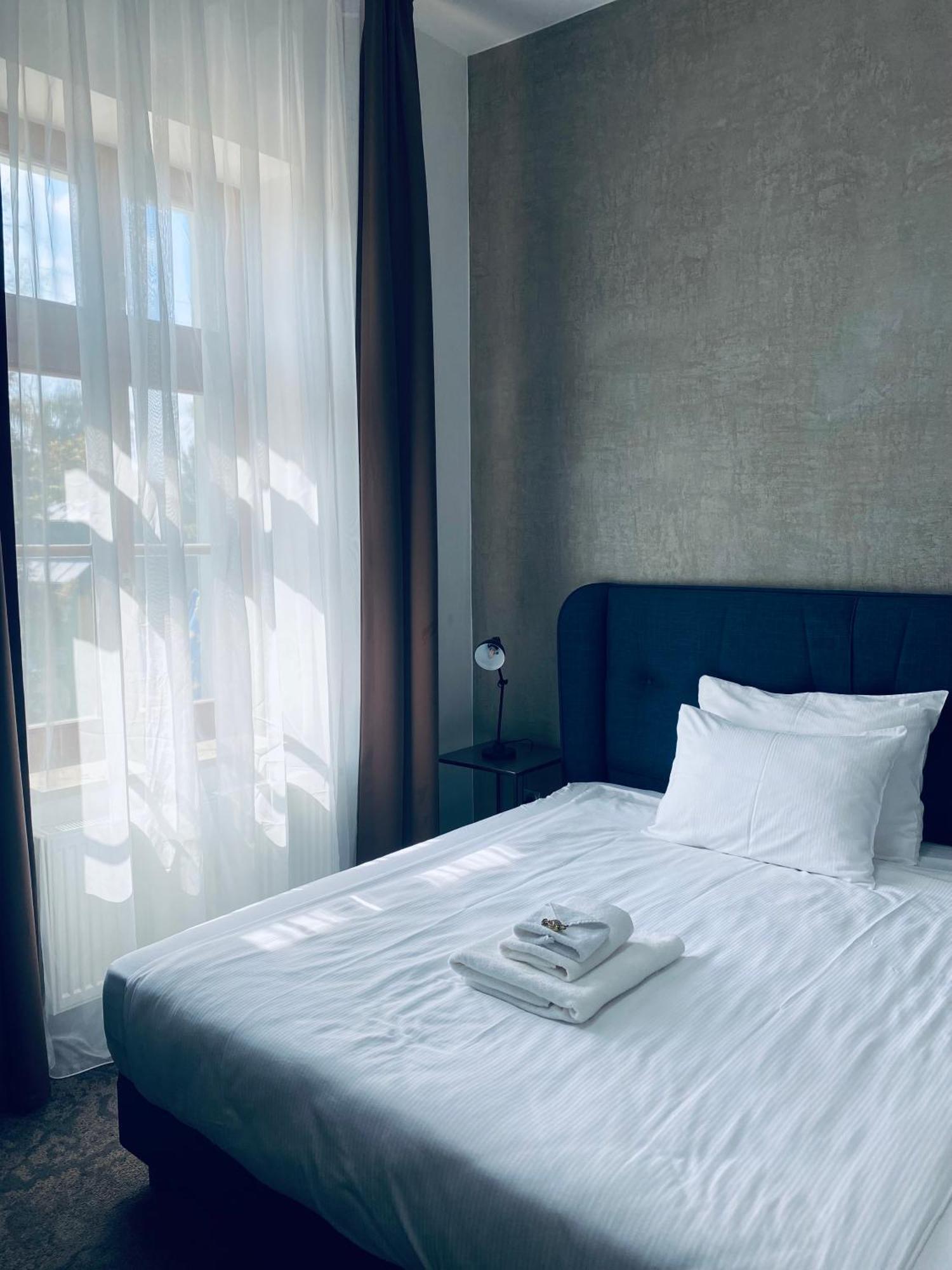 Riverside Hotel 比尔森 外观 照片