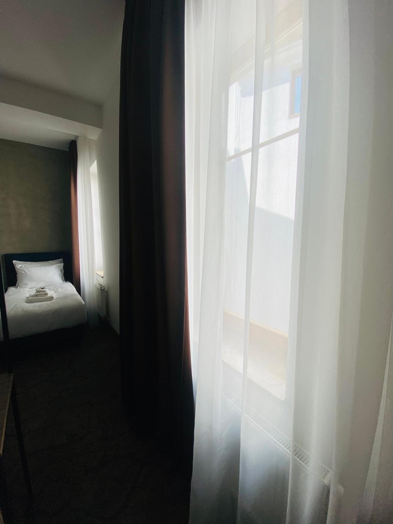 Riverside Hotel 比尔森 外观 照片